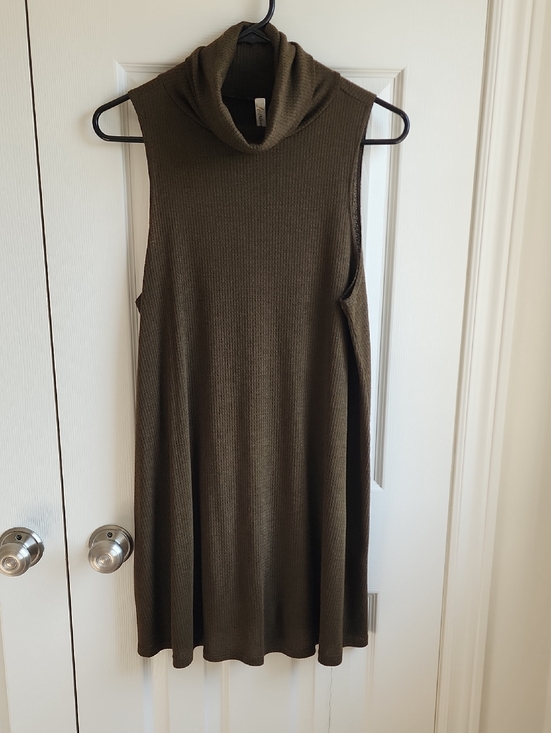 Mendocino Tops - Mendocino Olive Sleeveless Cowl Neck Tunic Womens L